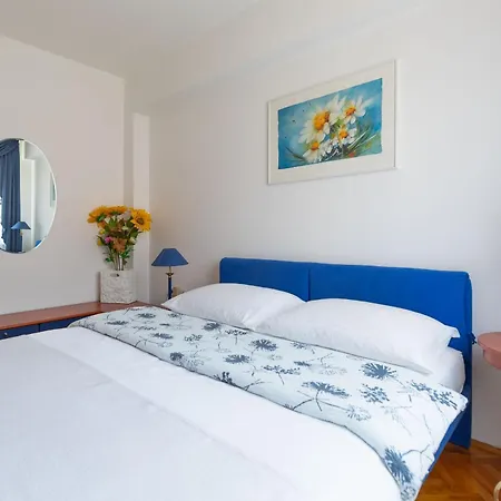 Apartment Marinko, No 3 *