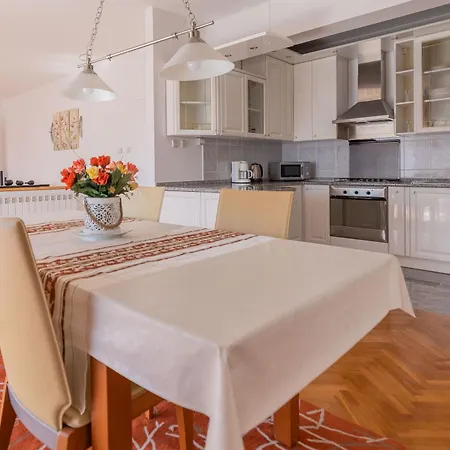 Marinko, No 3 자다르